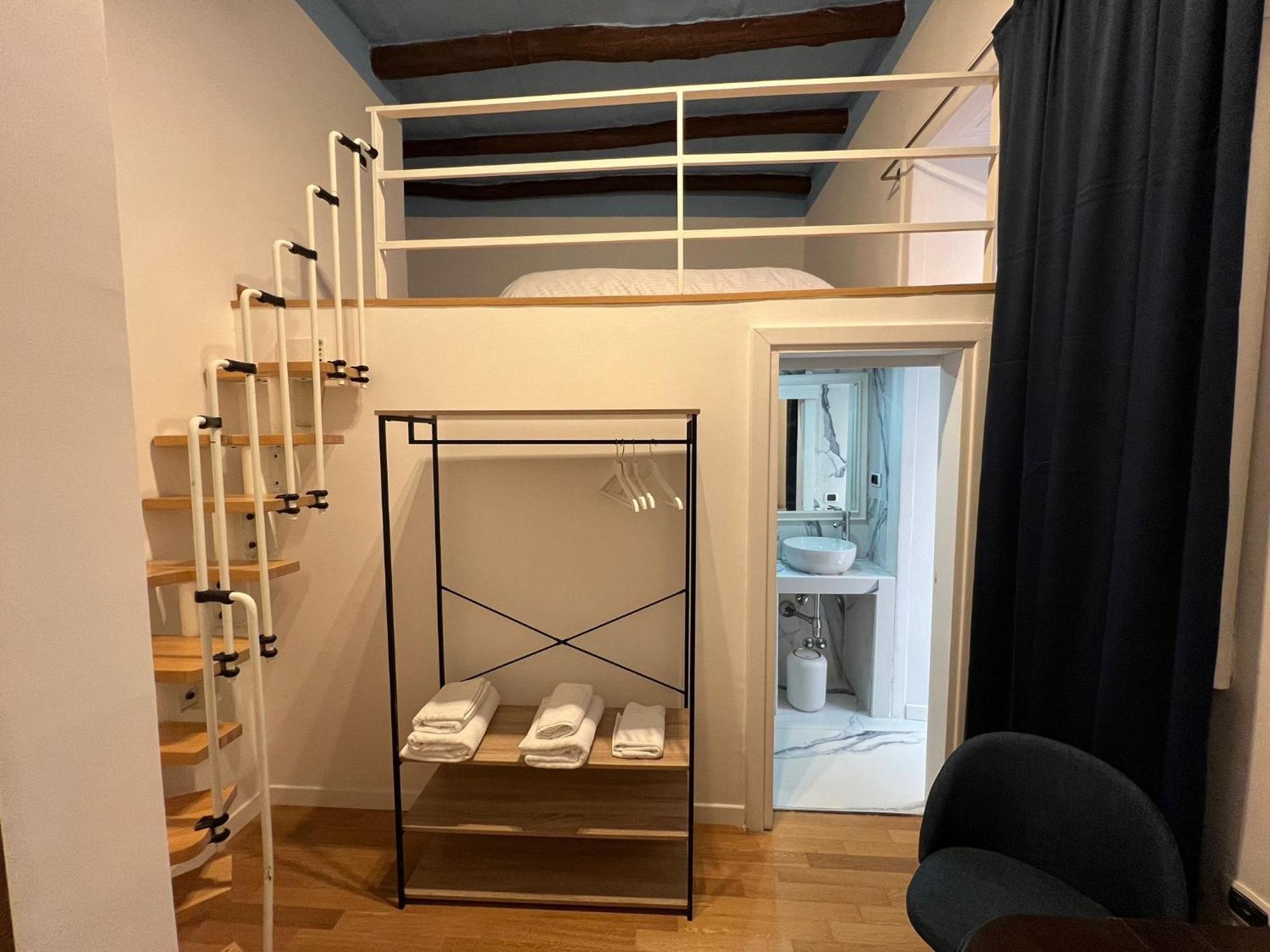 Carafa'S Central Apartment By Hhn Napels Buitenkant foto